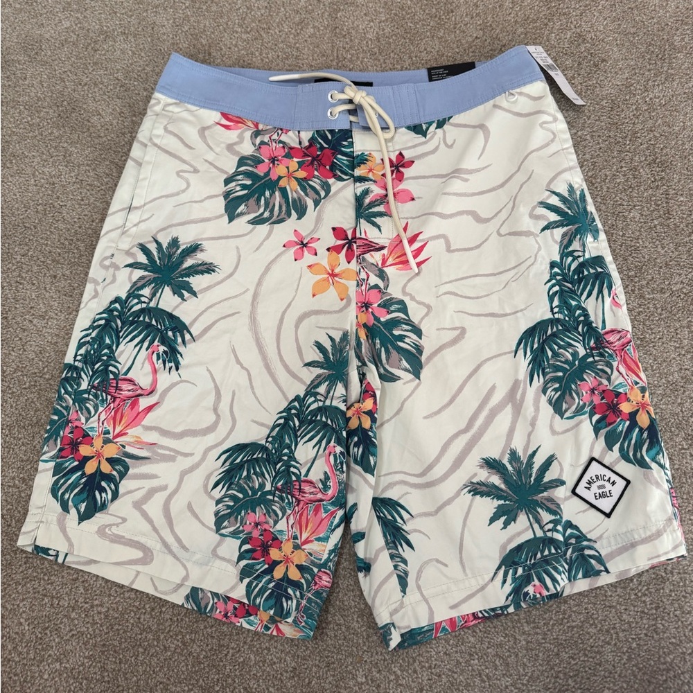 *NWT* American Eagle Men’s Swimtrunks